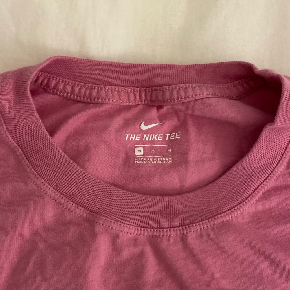 Nike pink crop top (M)